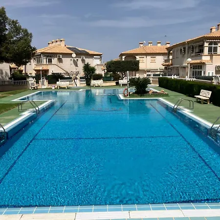 Apartmán With Big Swimming Pool In La Mata, Torrevieja *
